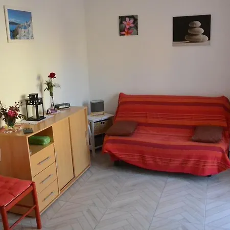 4 Pers En Rdj, 1 Chambre, Terrasse + Parking, Proche Plage - Ref Qso172 *
