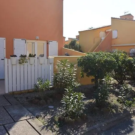 Appartement 4 Pers En Rdj, 1 Chambre, Terrasse + Parking, Proche Plage - Ref Qso172 *